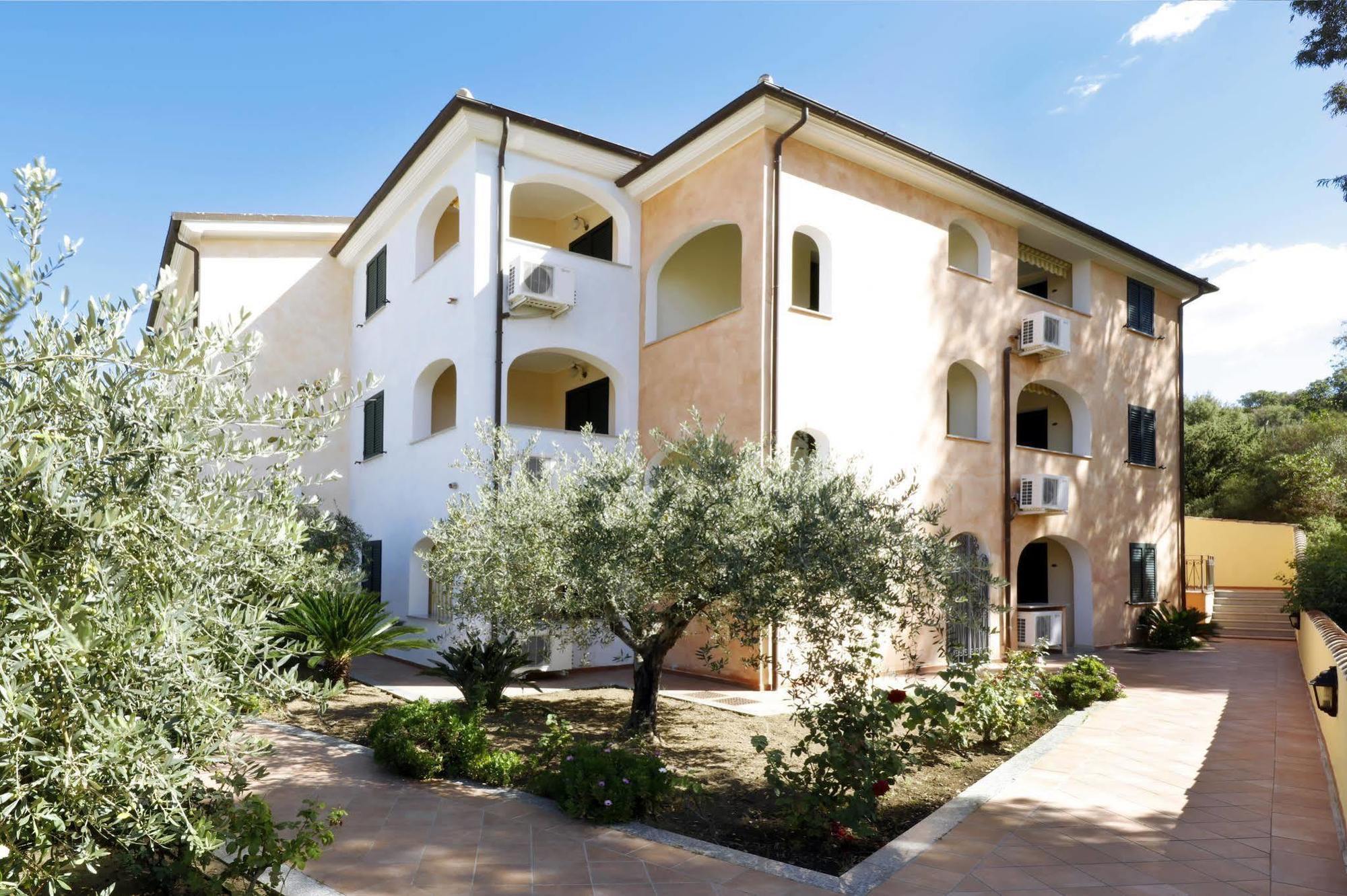 Residence Il Borgo Orosei Eksteriør bilde