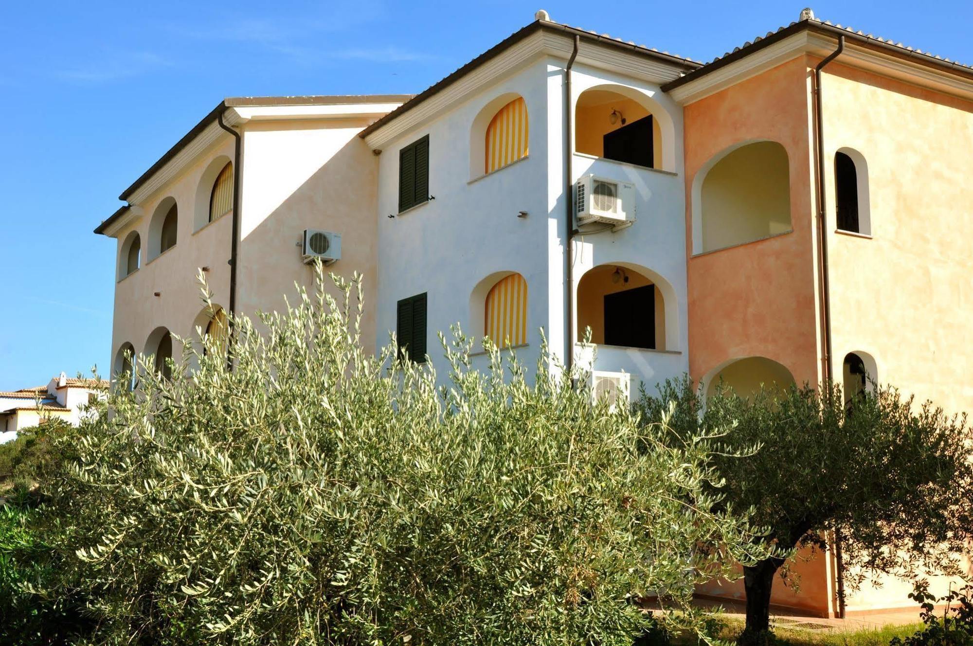 Residence Il Borgo Orosei Eksteriør bilde